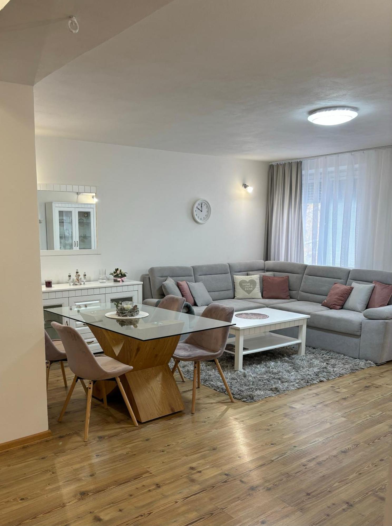 City Heart Luxury Apartment Nove Zamky Luaran gambar